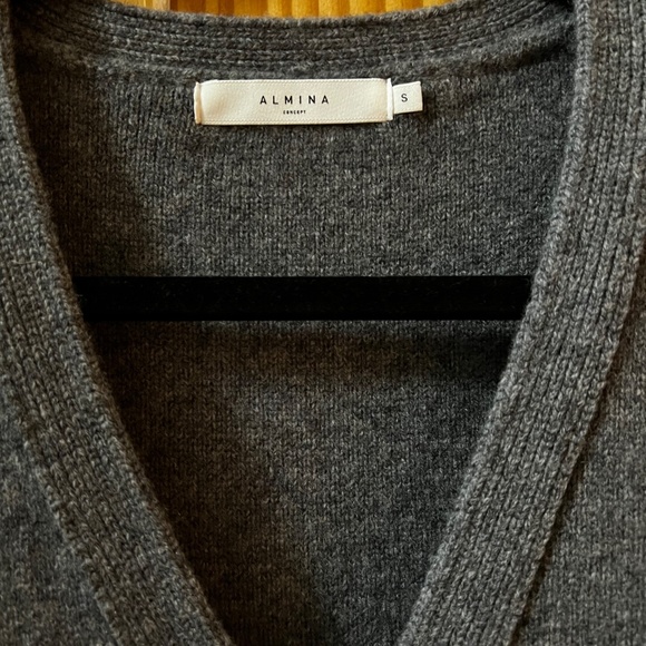 Almina Concept V Neck Cardigan Sweater Merino Wool S Grey Gray NWOT - Picture 3 of 14